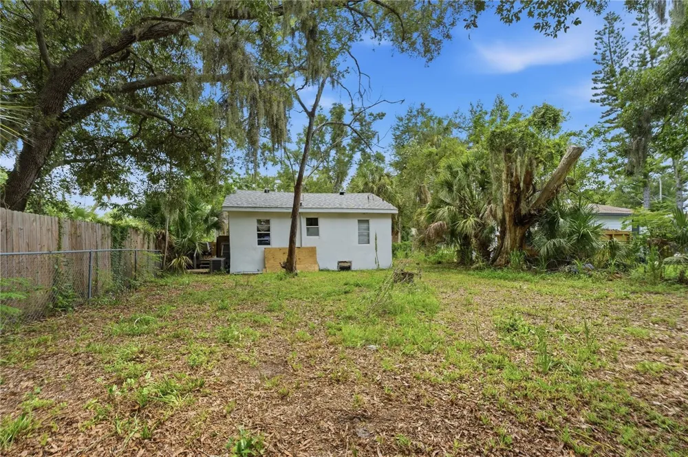 1553 29TH STREET Sarasota, FL 34234
