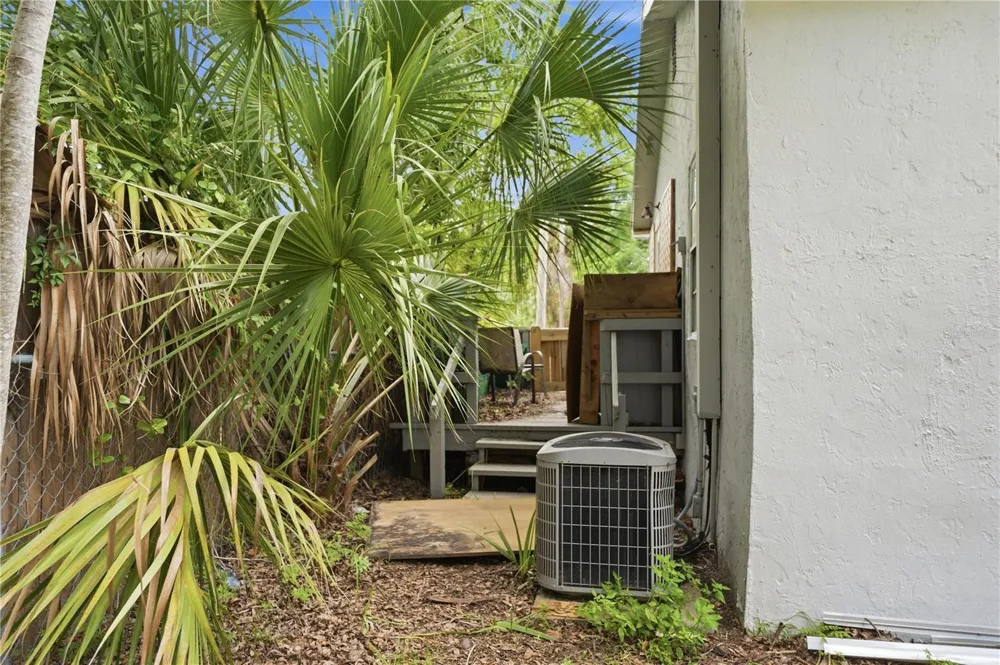 1553 29TH STREET Sarasota, FL 34234