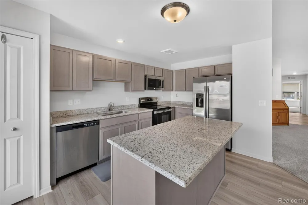 9911 Ridge Run Street Hartland Township, MI 48855