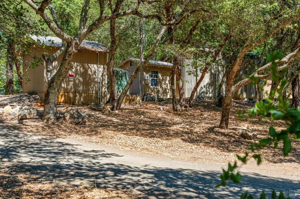1075 Greenfield Road St. Helena, CA 94574