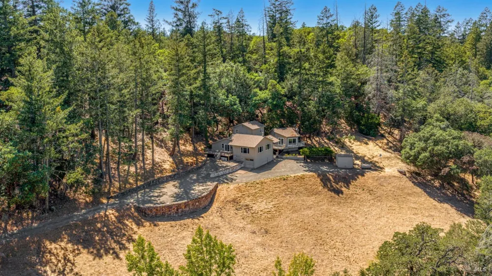 1075 Greenfield Road St. Helena, CA 94574