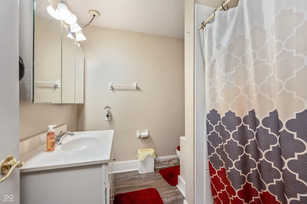 741 Wanda Street Scottsburg, IN 47170