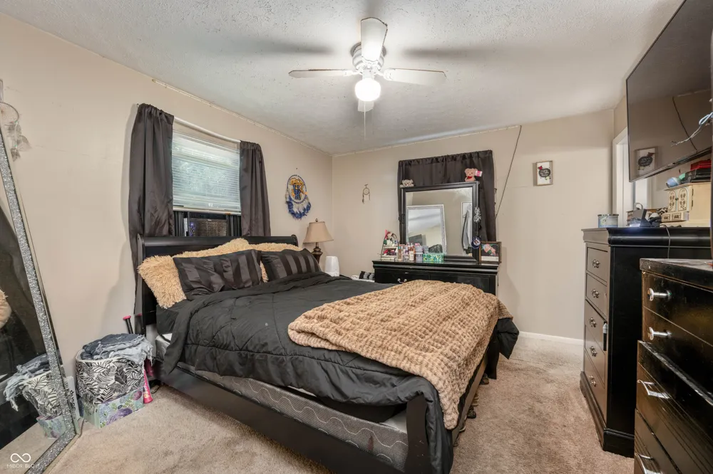 741 Wanda Street Scottsburg, IN 47170