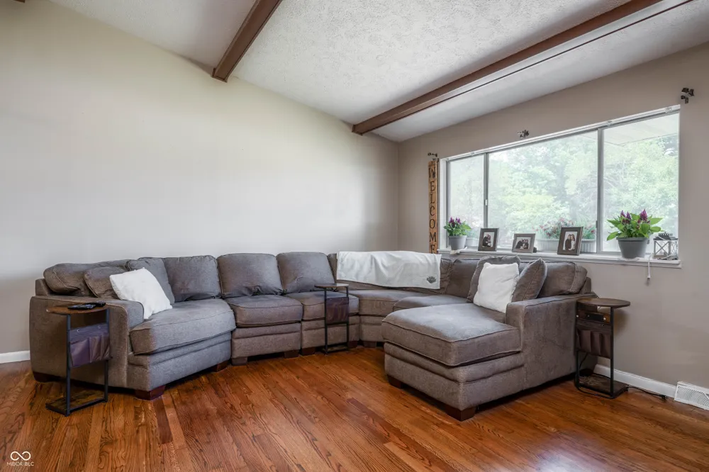 741 Wanda Street Scottsburg, IN 47170