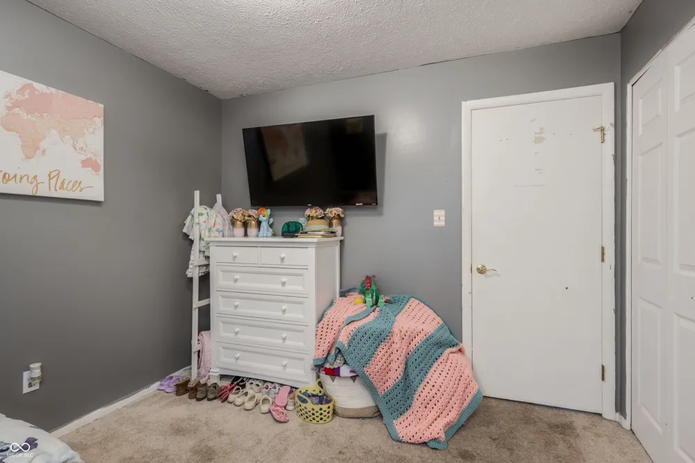 741 Wanda Street Scottsburg, IN 47170