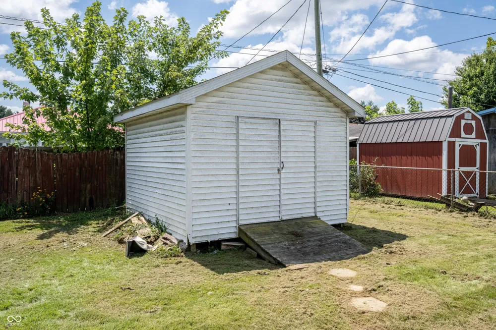 741 Wanda Street Scottsburg, IN 47170