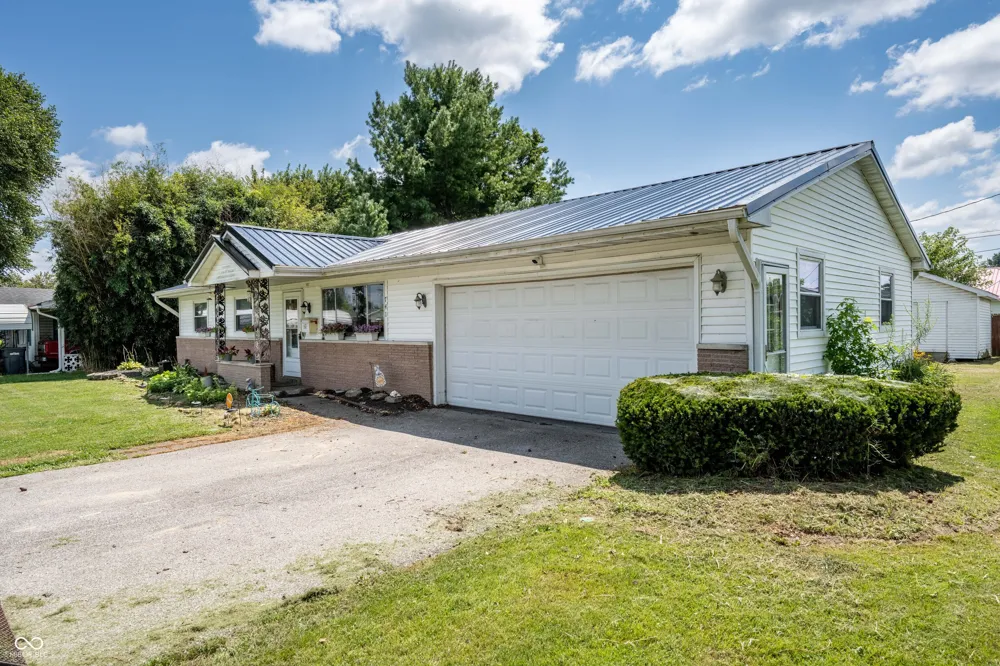 741 Wanda Street Scottsburg, IN 47170