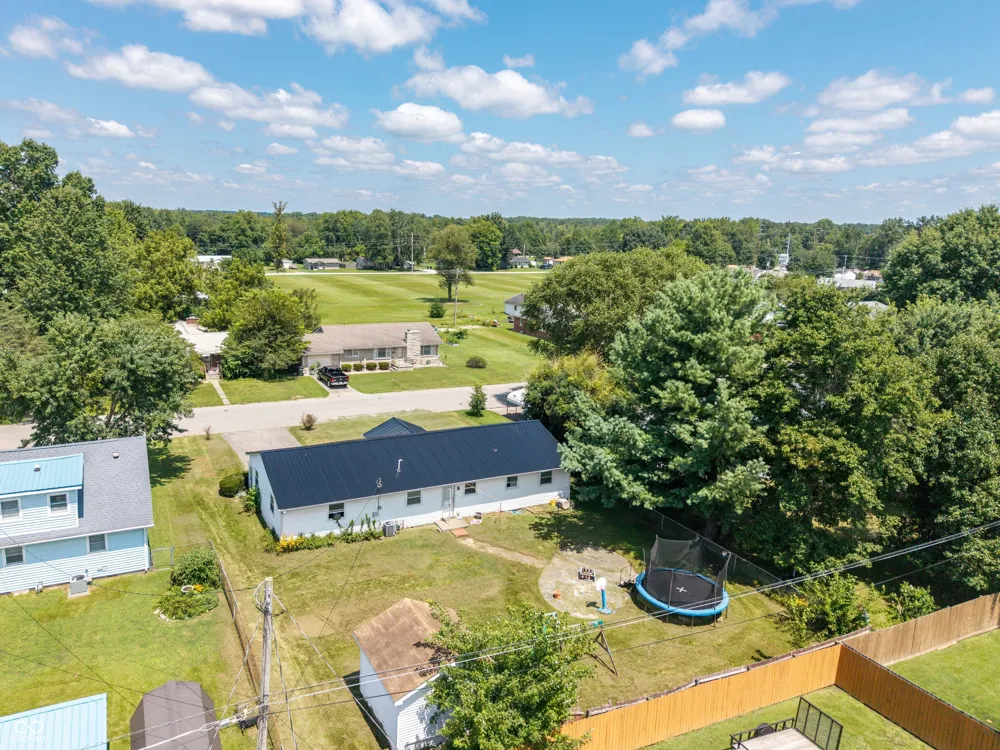 741 Wanda Street Scottsburg, IN 47170