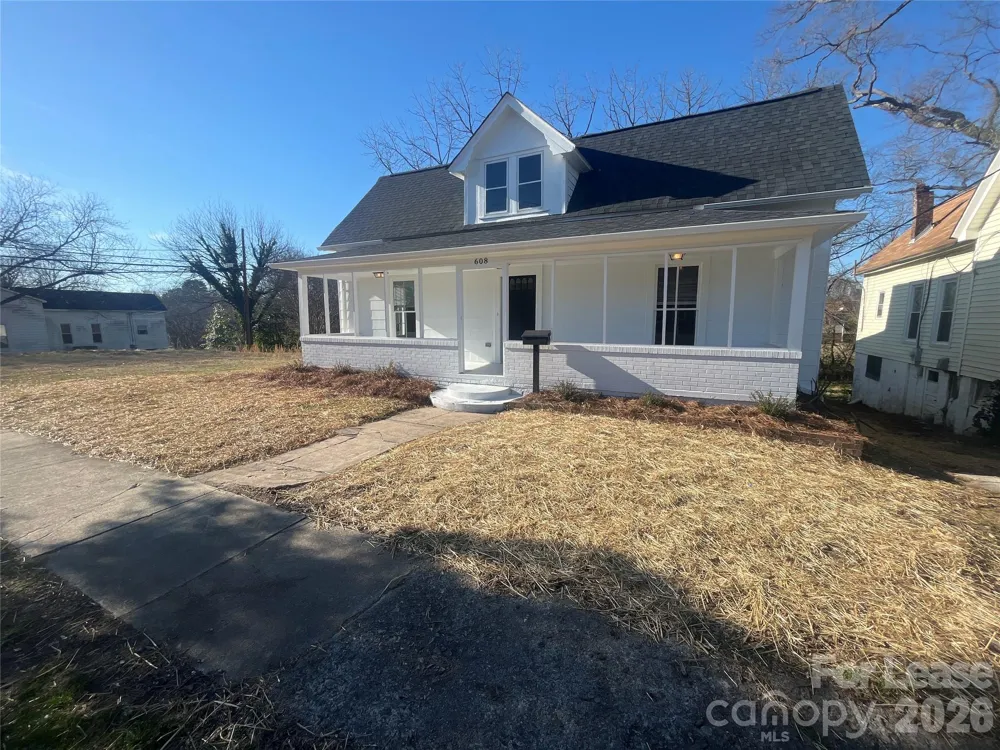 608 S Yadkin Avenue Spencer, NC 28159