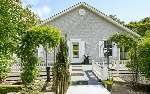 236 Sam Johnson Road NW