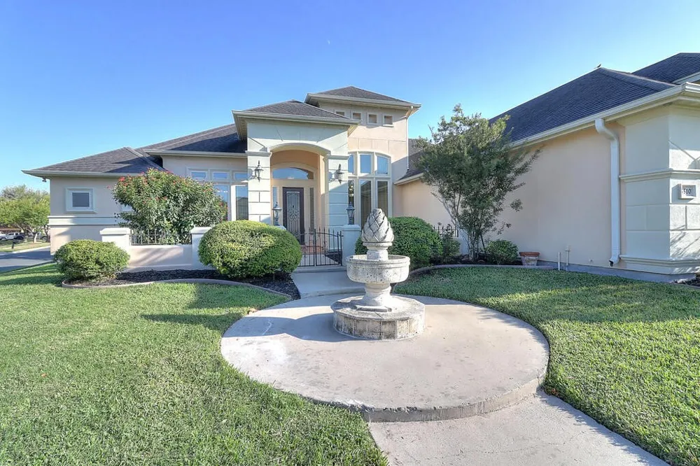 4510 Thoreau Circle Corpus Christi, TX 78410