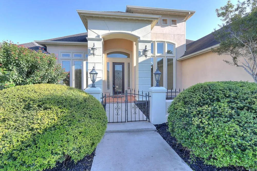 4510 Thoreau Circle Corpus Christi, TX 78410
