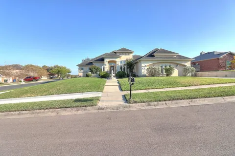 4510 Thoreau Circle