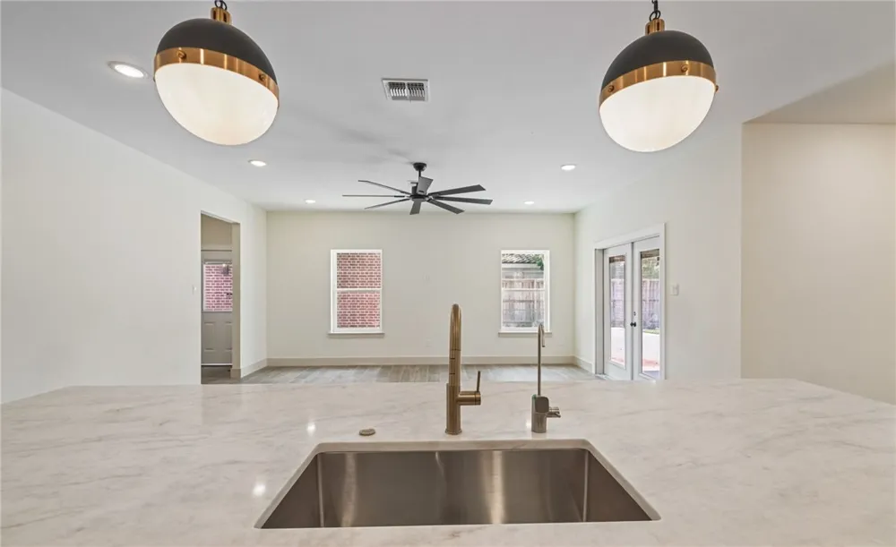 223 Rosebud Avenue Corpus Christi, TX 78404