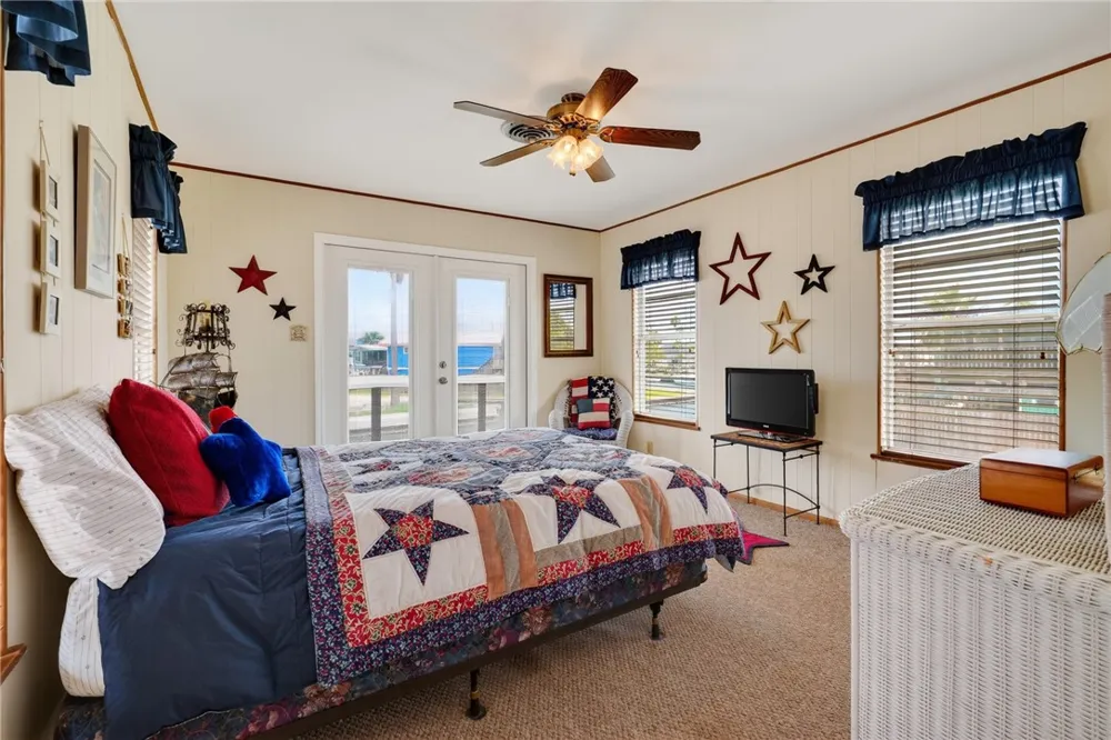 623 Woodhaven Ingleside, TX 78362