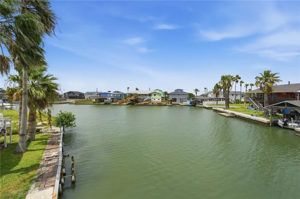 623 Woodhaven Ingleside, TX 78362