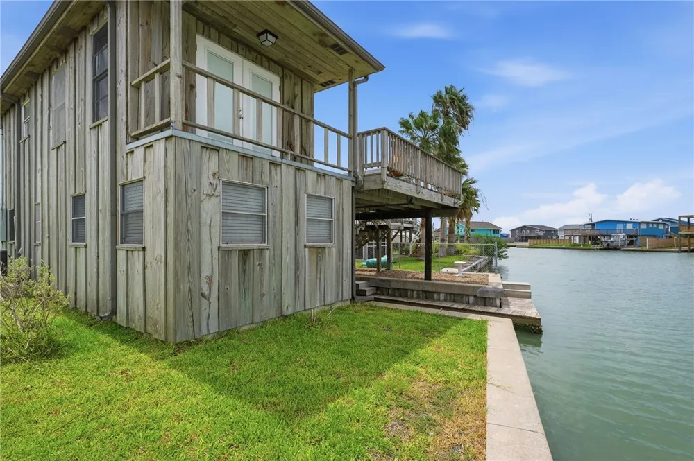 623 Woodhaven Ingleside, TX 78362