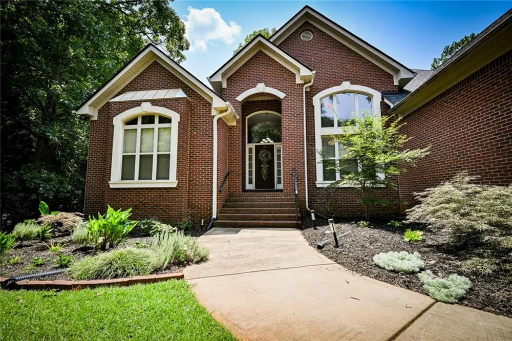 12426 Edgewater Drive Hampton, GA 30228