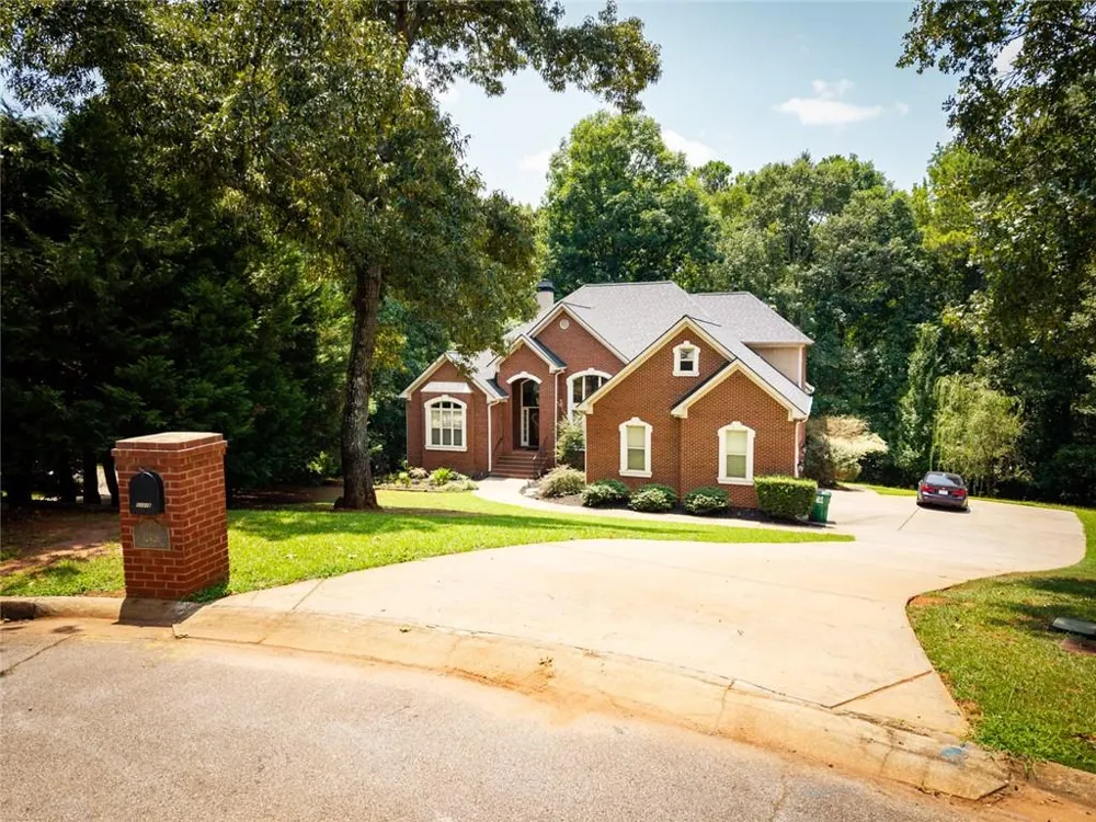 12426 Edgewater Drive Hampton, GA 30228