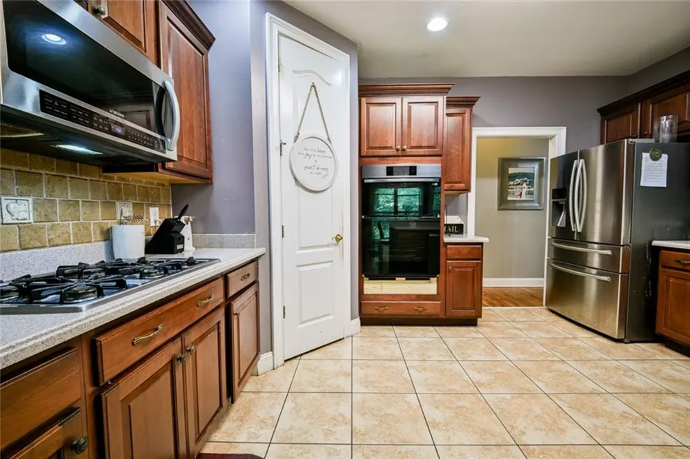 12426 Edgewater Drive Hampton, GA 30228