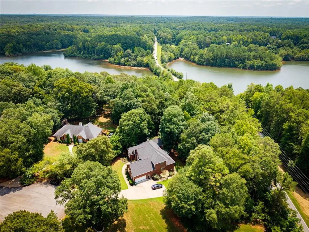 12426 Edgewater Drive Hampton, GA 30228