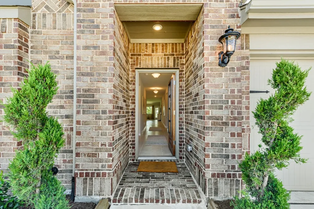 2204 Broken Arrow Drive Aubrey, TX 76227