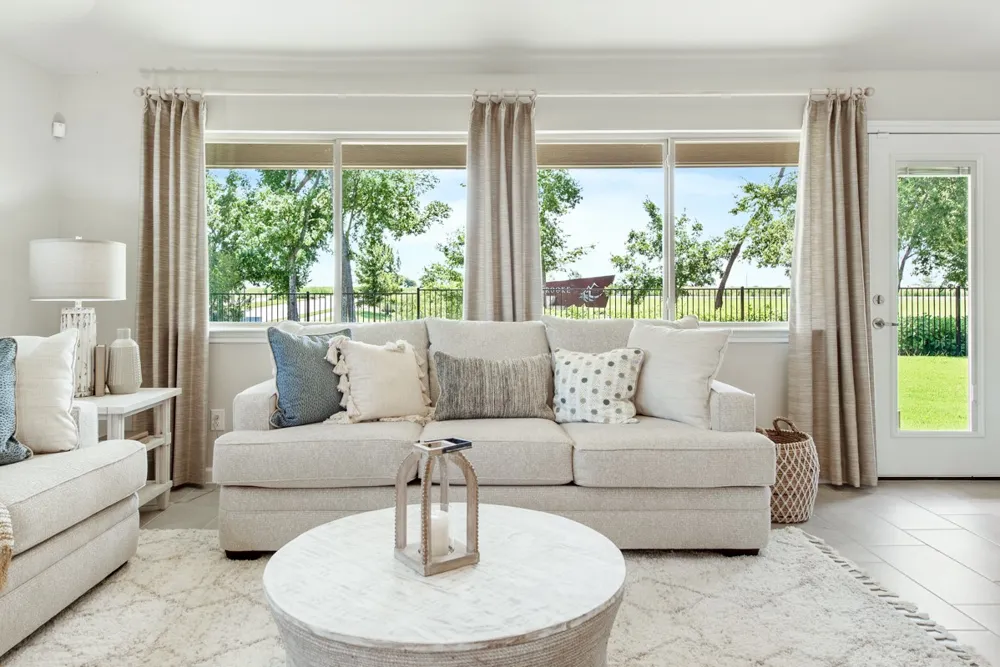 2204 Broken Arrow Drive Aubrey, TX 76227