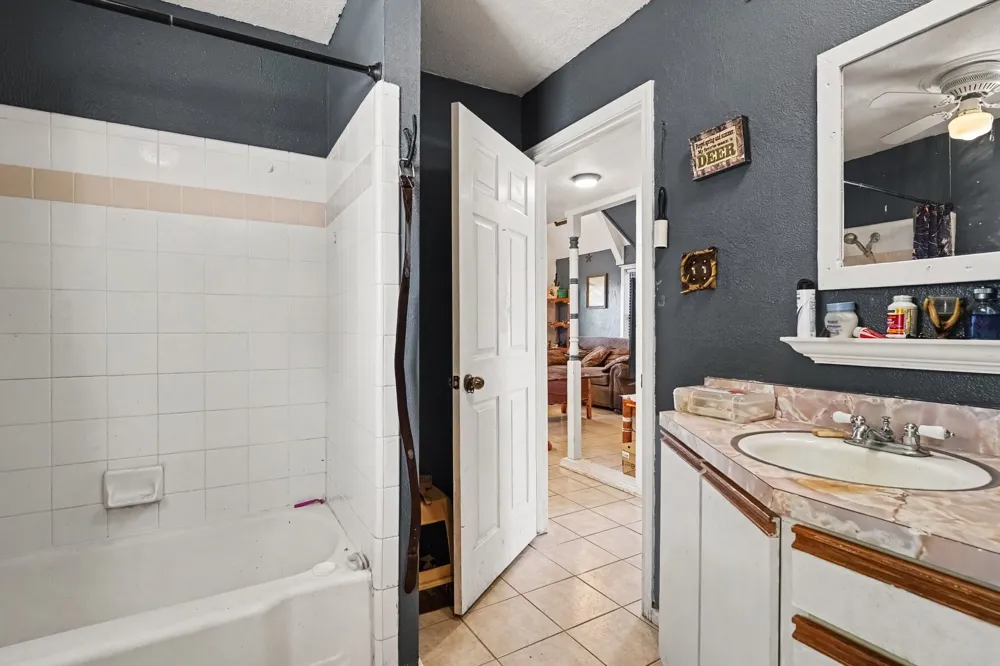 322 Hillcroft Drive Weatherford, TX 76087