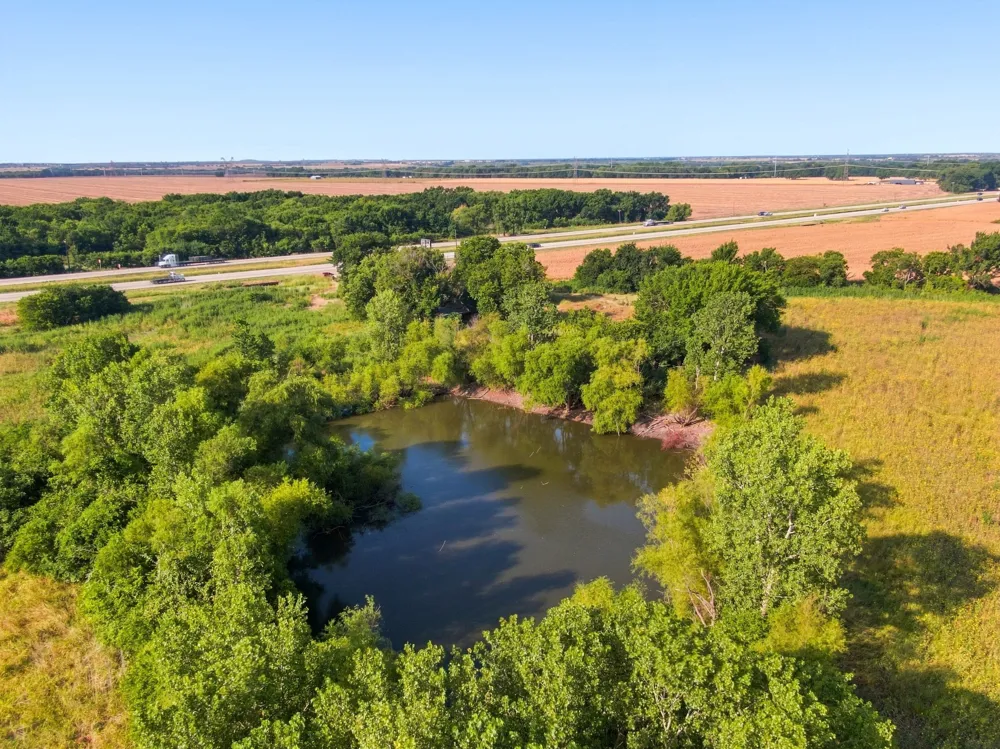 8424 W Ennis Avenue Ennis, TX 75119