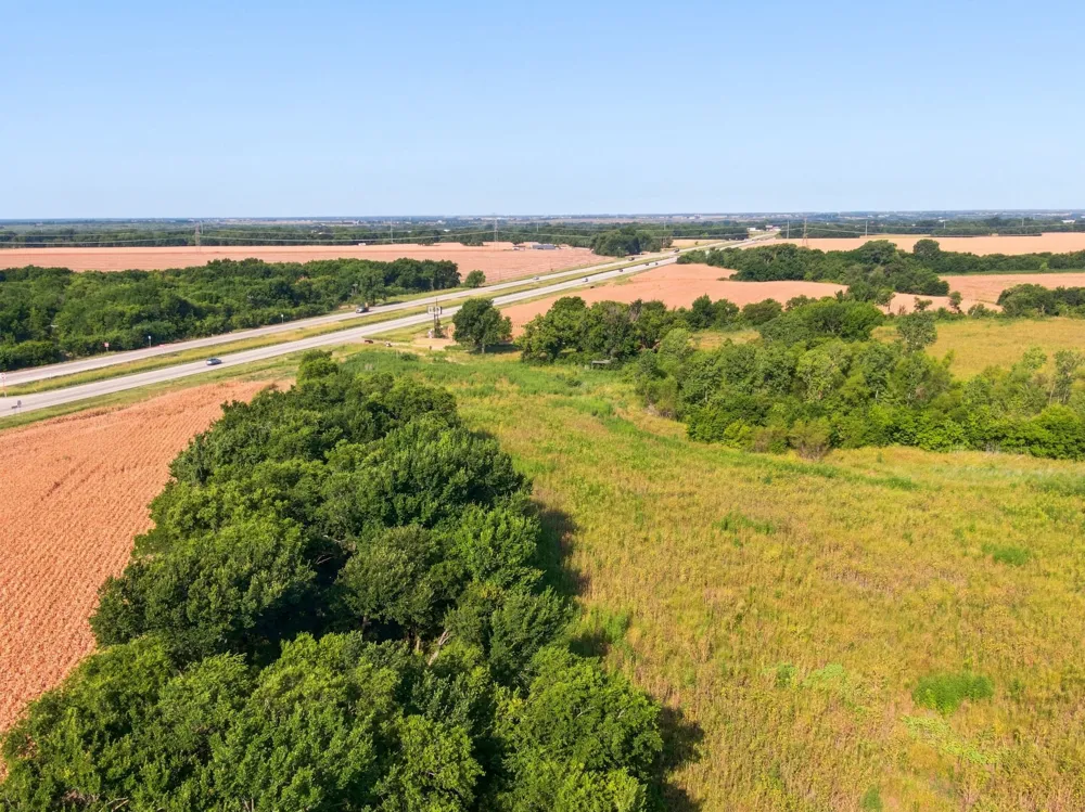 8424 W Ennis Avenue Ennis, TX 75119