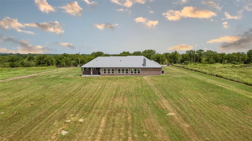 809 Vz County Road 2623 Wills Point, TX 75169
