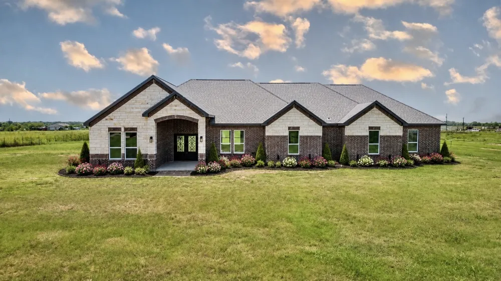 809 Vz County Road 2623 Wills Point, TX 75169