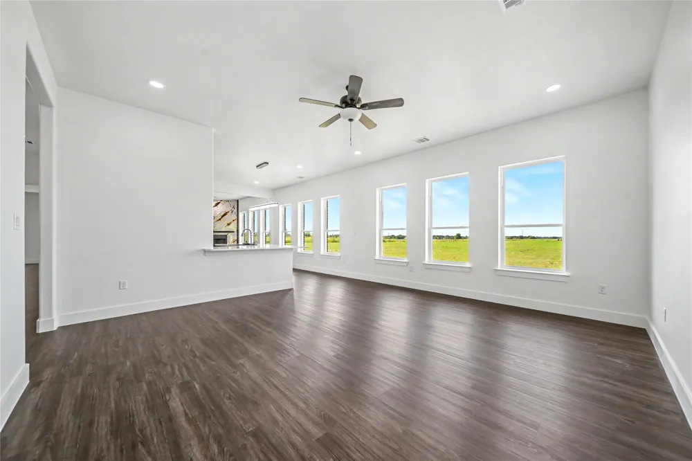809 Vz County Road 2623 Wills Point, TX 75169
