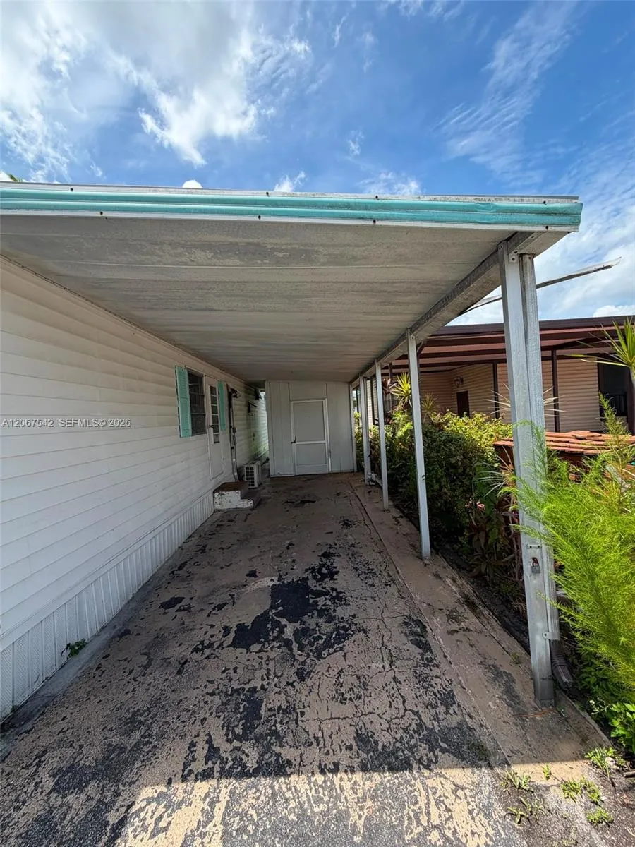Address Not Shown Davie, FL 33324
