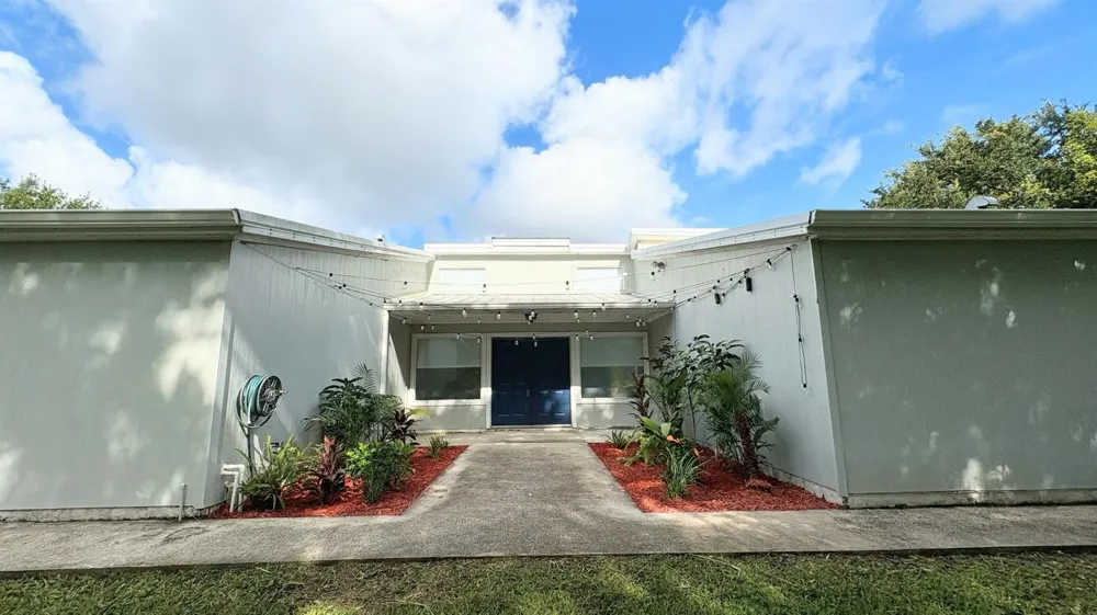 2550 COREY AVENUE Melbourne, FL 32904