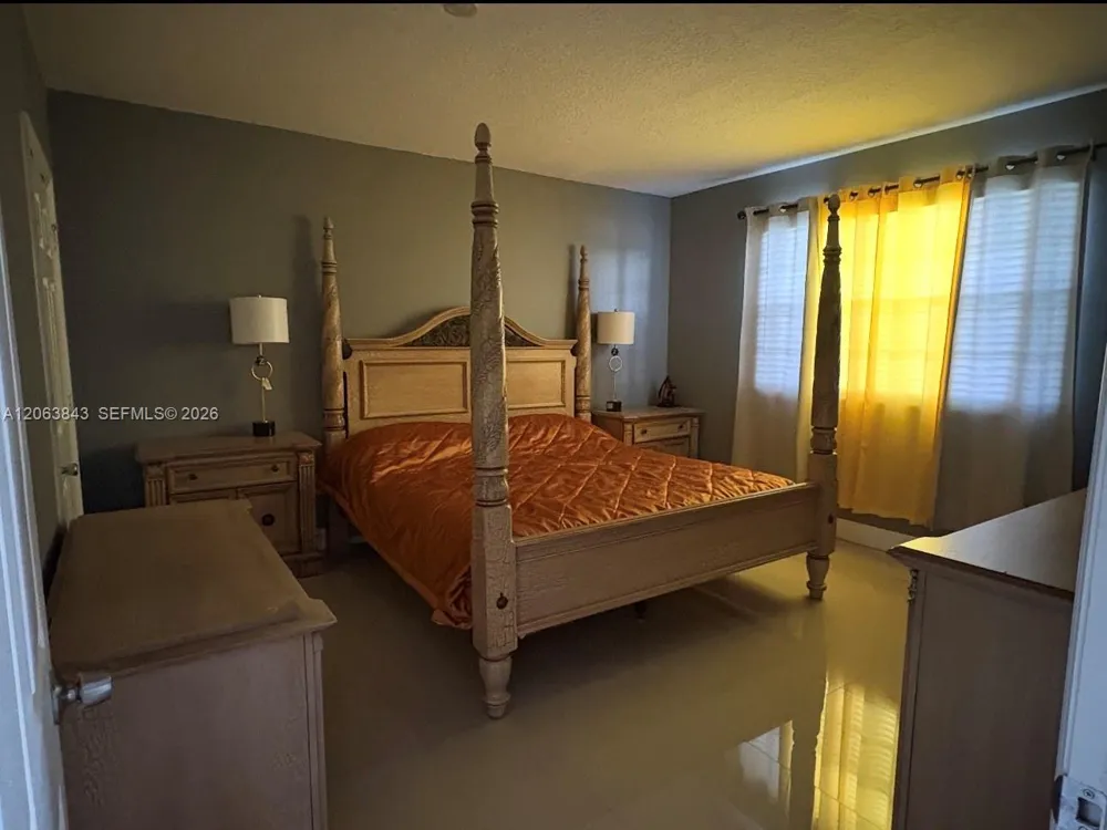 230 SW 117th Ter #11102 Pembroke Pines, FL 33025