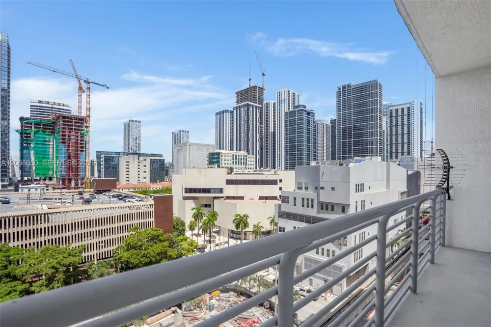 234 NE 3rd St #1007 Miami, FL 33132