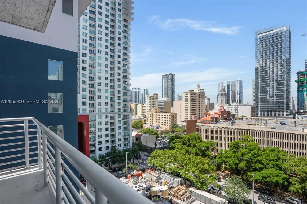 234 NE 3rd St #1007 Miami, FL 33132