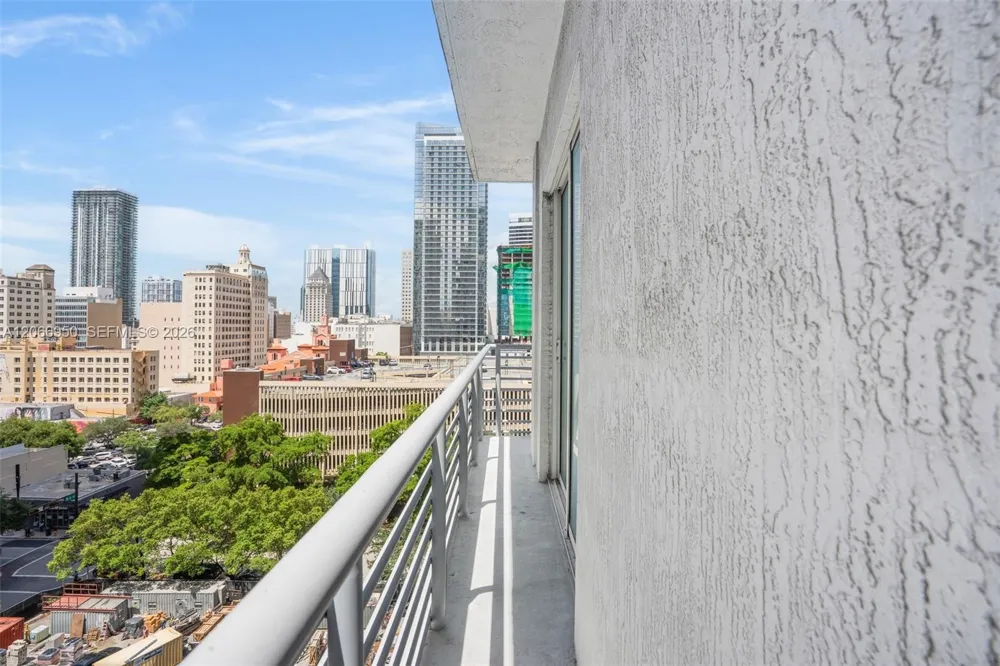 234 NE 3rd St #1007 Miami, FL 33132