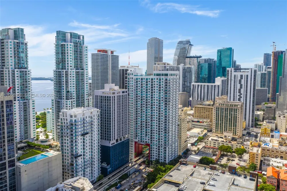 234 NE 3rd St #1007 Miami, FL 33132