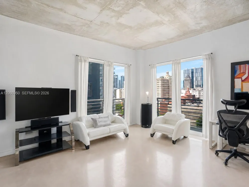 234 NE 3rd St #1007 Miami, FL 33132
