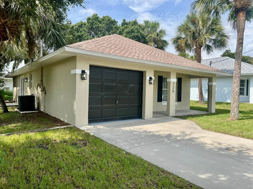 225 12th Street SW Vero Beach, FL 32962