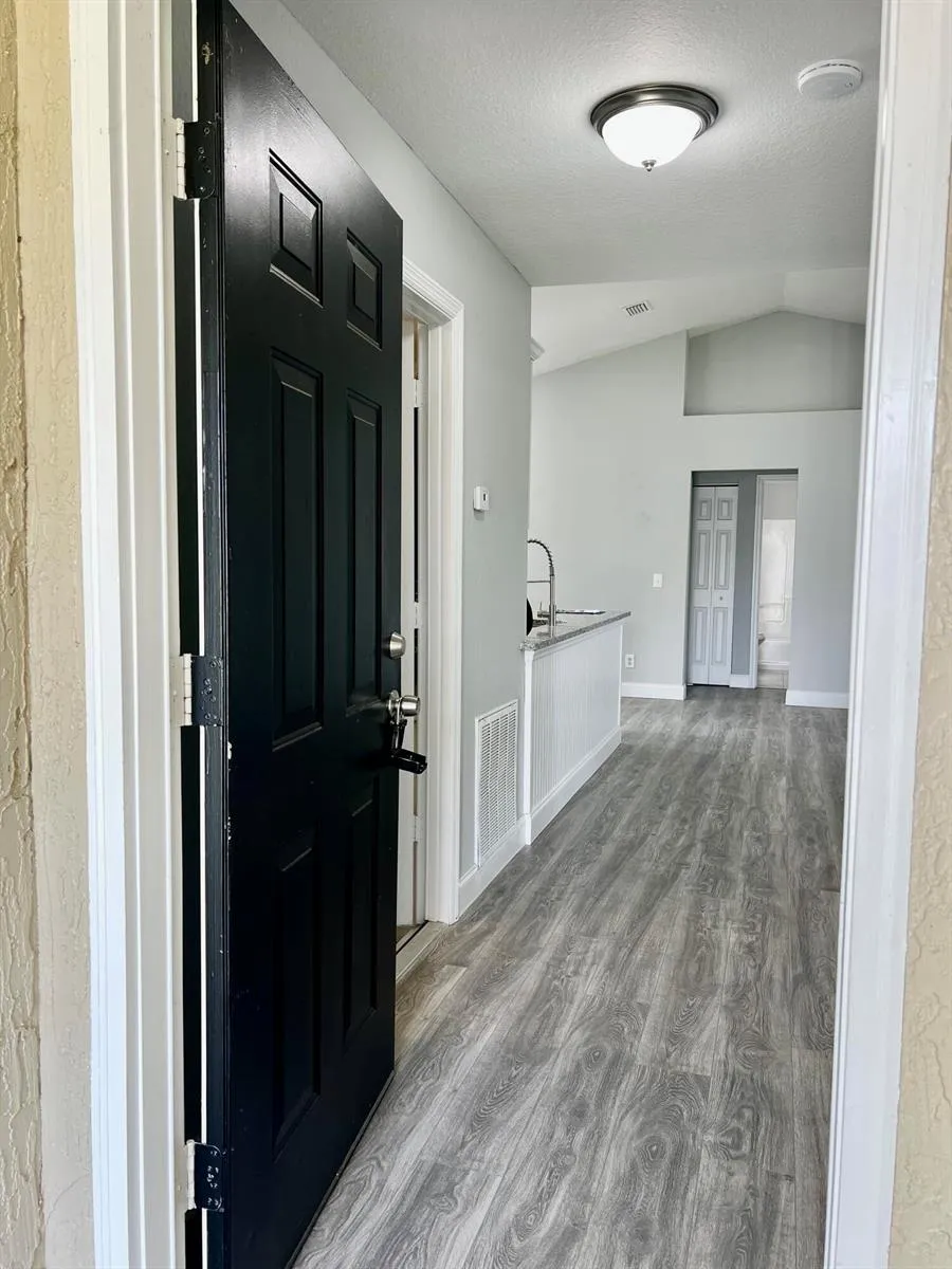 225 12th Street SW Vero Beach, FL 32962