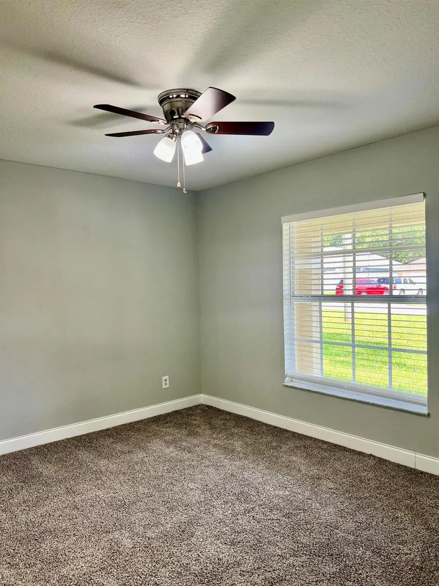 225 12th Street SW Vero Beach, FL 32962