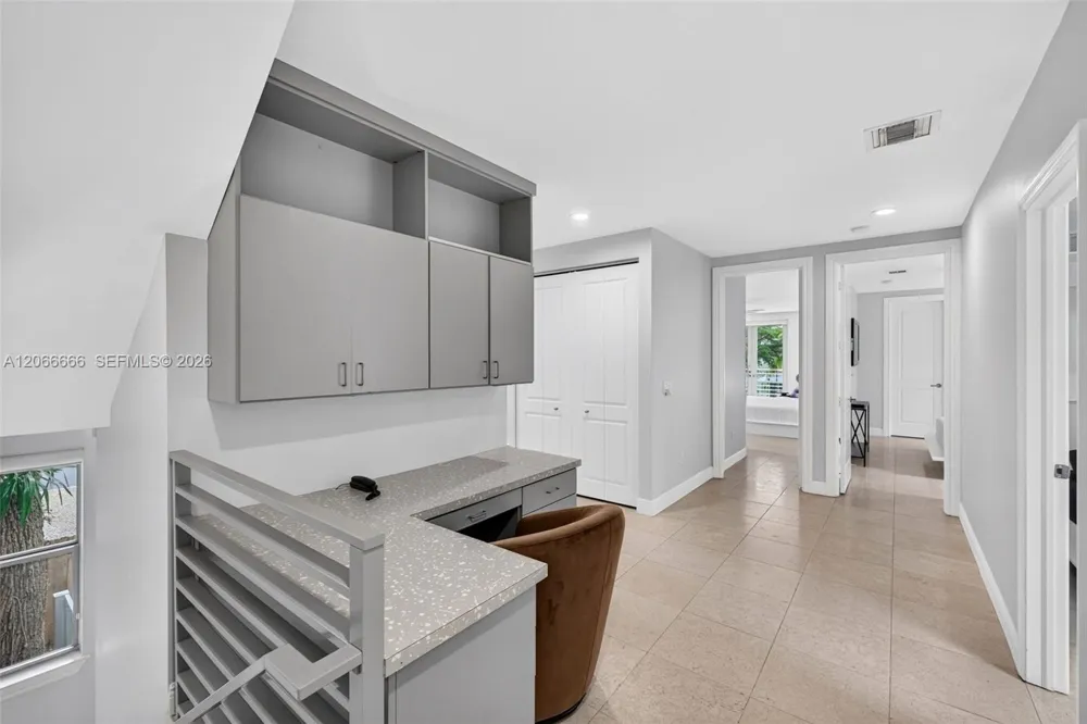 125 NE 16th Ter Fort Lauderdale, FL 33301