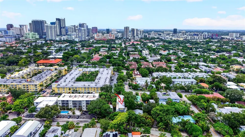 125 NE 16th Ter Fort Lauderdale, FL 33301