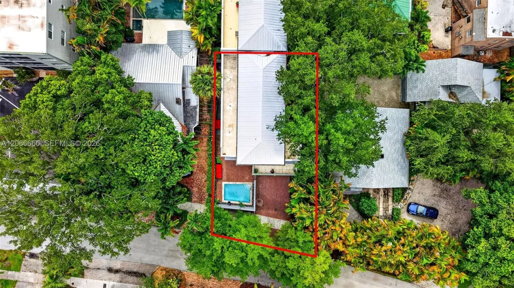 125 NE 16th Ter Fort Lauderdale, FL 33301