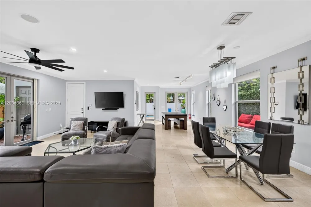 125 NE 16th Ter Fort Lauderdale, FL 33301