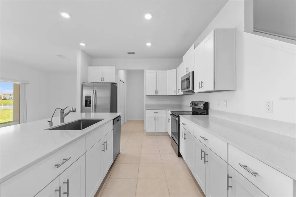 32063 POP ASH PLACE San Antonio, FL 33576