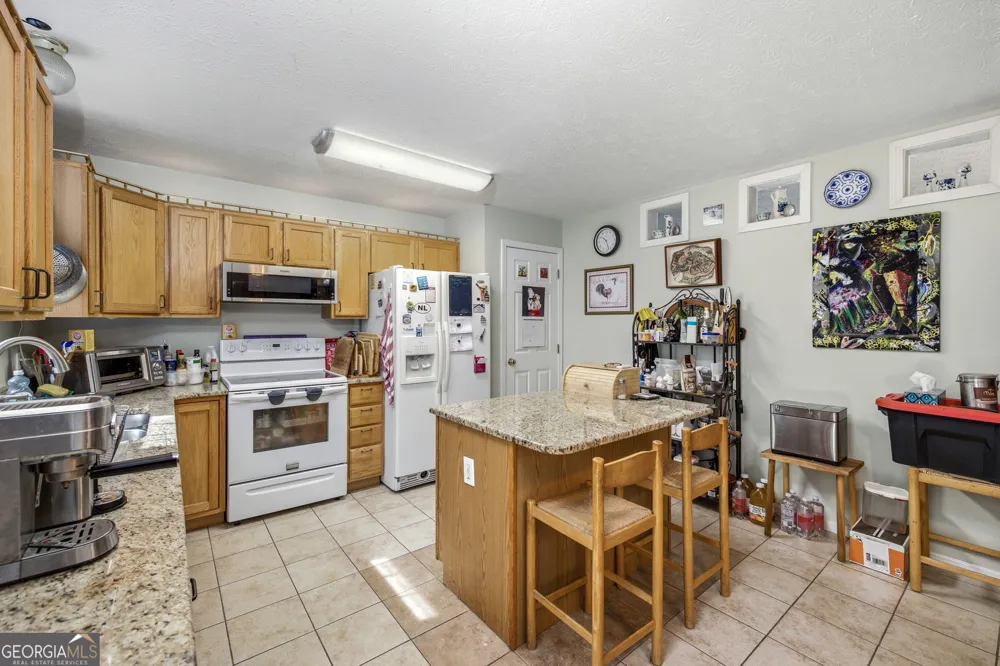975 Chattahoochee WAY Cornelia, GA 30531